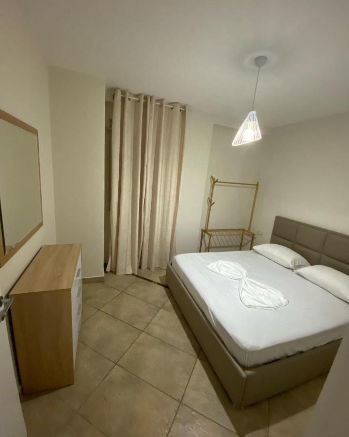 Tirana View Apartment 3 With To Double Rooms! Ngoại thất bức ảnh